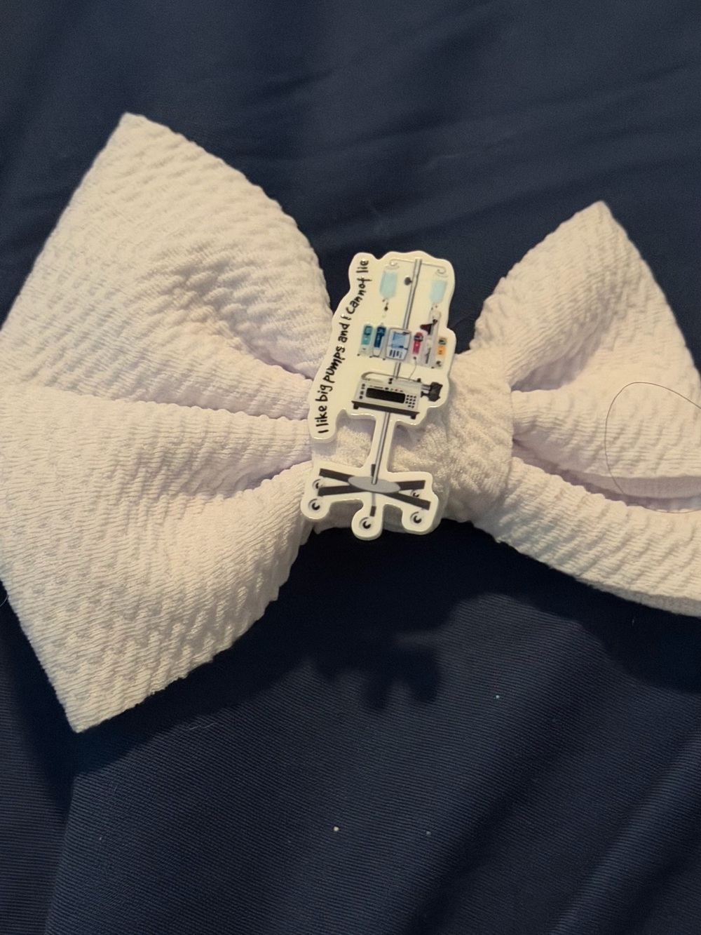 White Textured Bow Hair Clip -